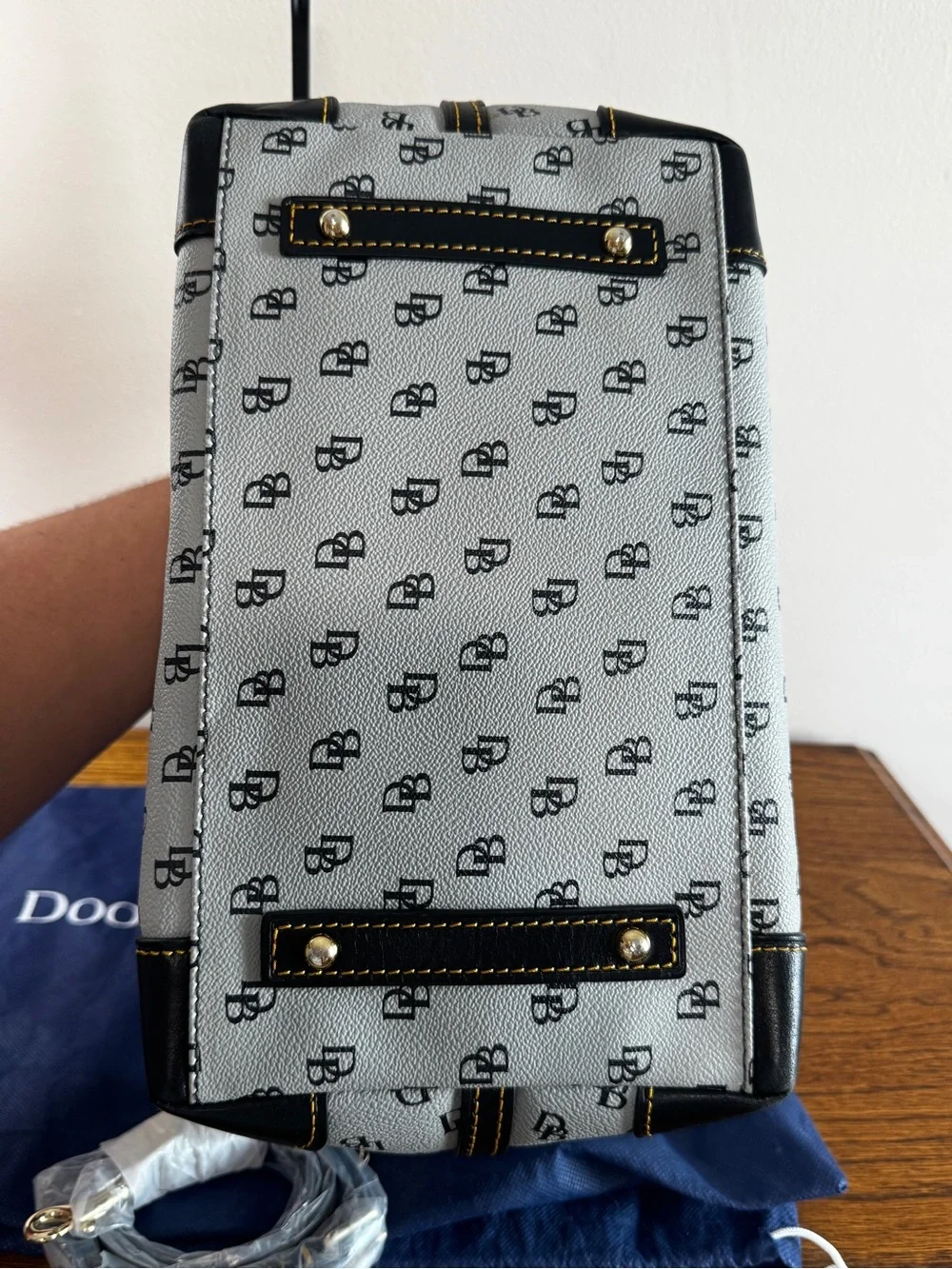 BRAND NEW Dooney & Bourke Domed Satche Handbag